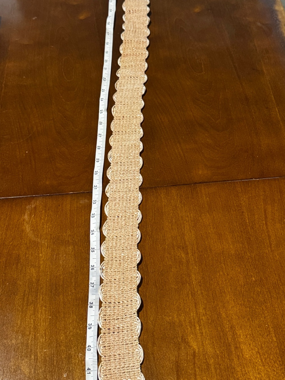 Handwoven Natural Jute Scalloped Table Runner - Neutral Tan
